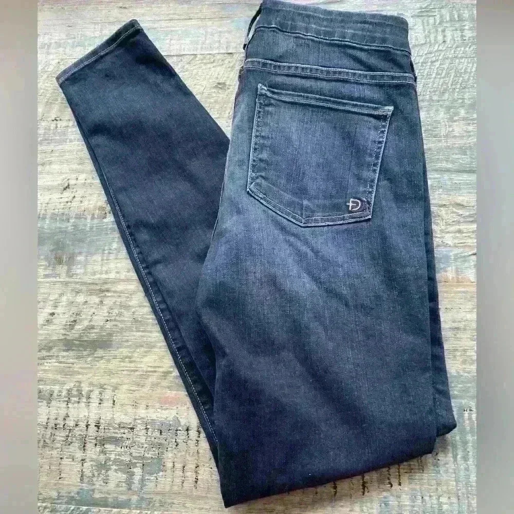 Fidelity Belvedere Mid Rise Skinny Jeans Size 28